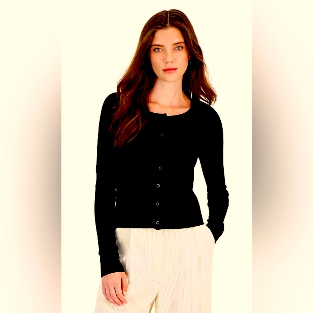 Moda International Lightweight Button Down Cardigan | Black | Size small